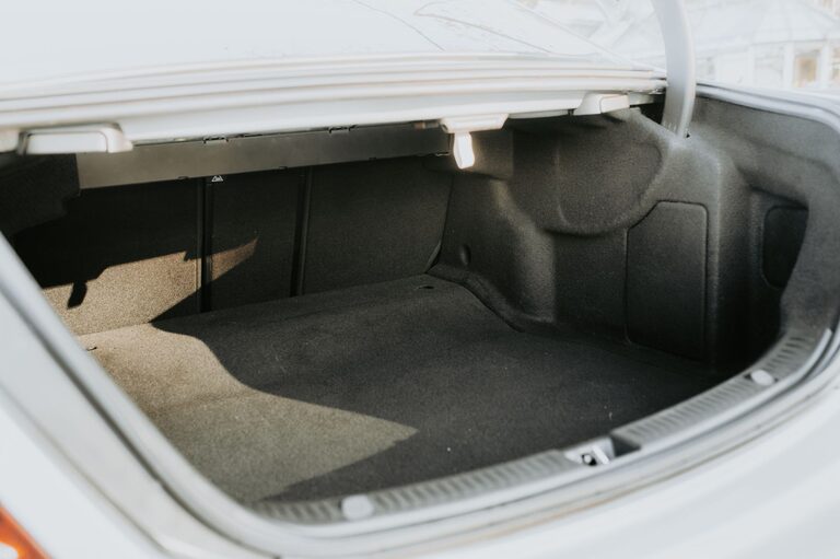 How to Keep Your Car Organized and Clean: Practical Tips for Every Driver